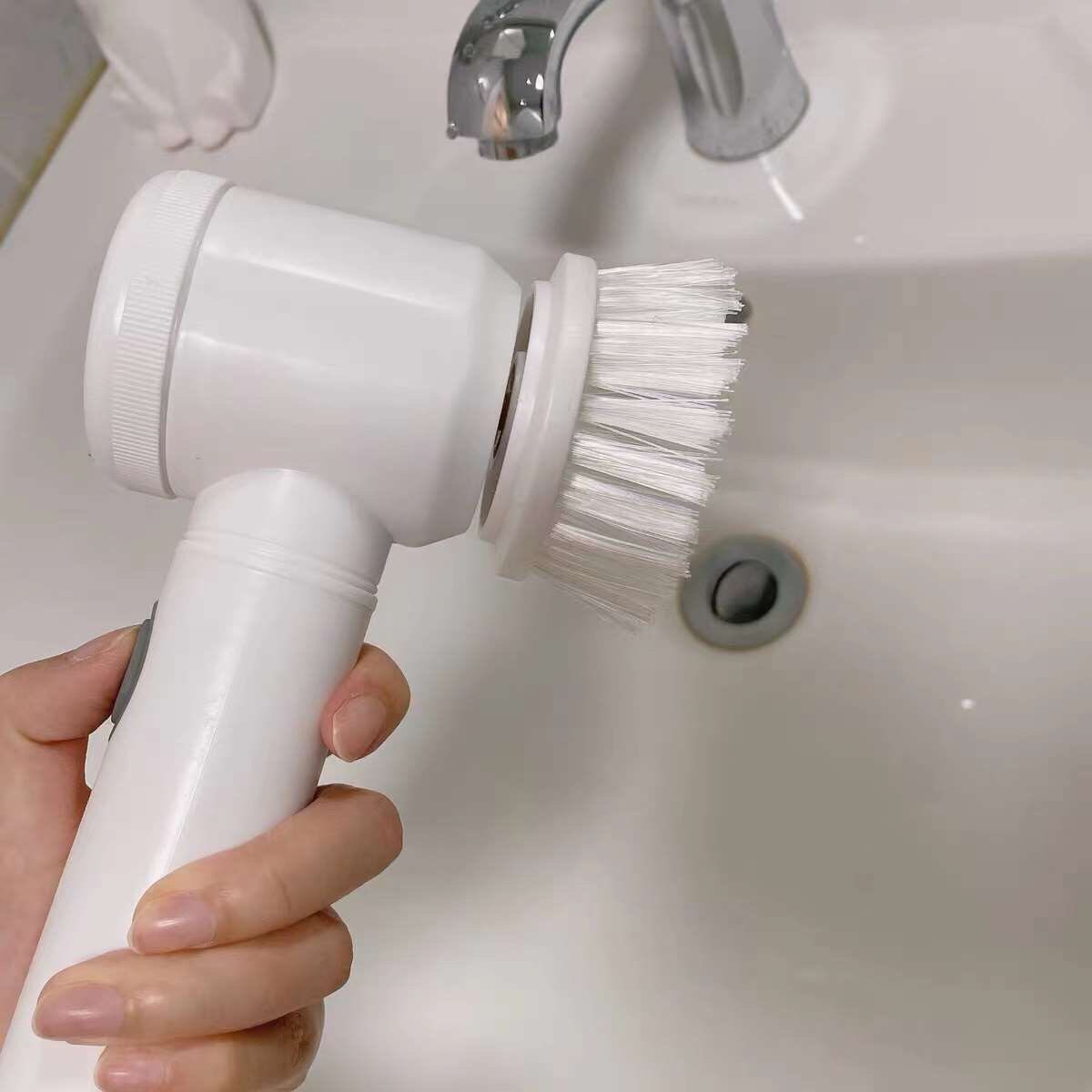 Escova de limpeza Elétrica Portátil 3 em 1 - CleanPro